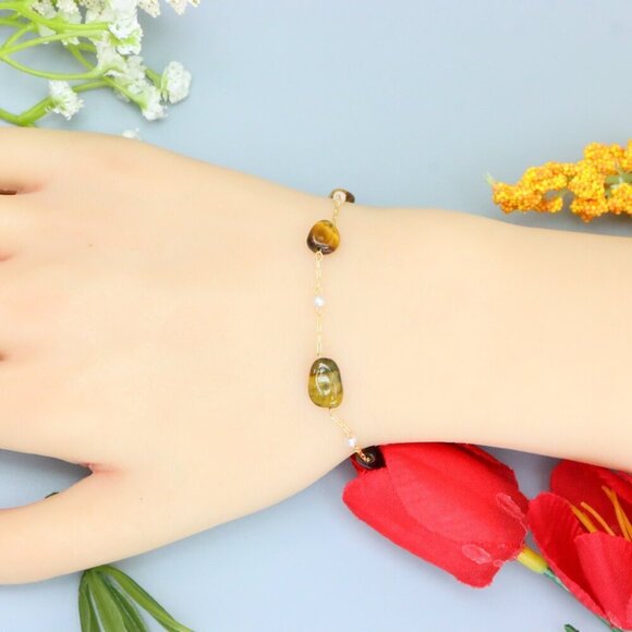 "Elegant & Trendy Bracelet, A Perfect Gift for Women, Thoughtful, EVCH1251 - Picture 5 of 12